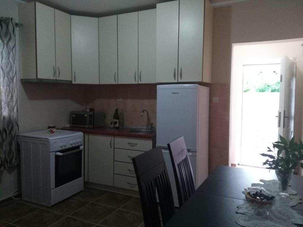 Apartmani Cuce Котор Екстериор снимка